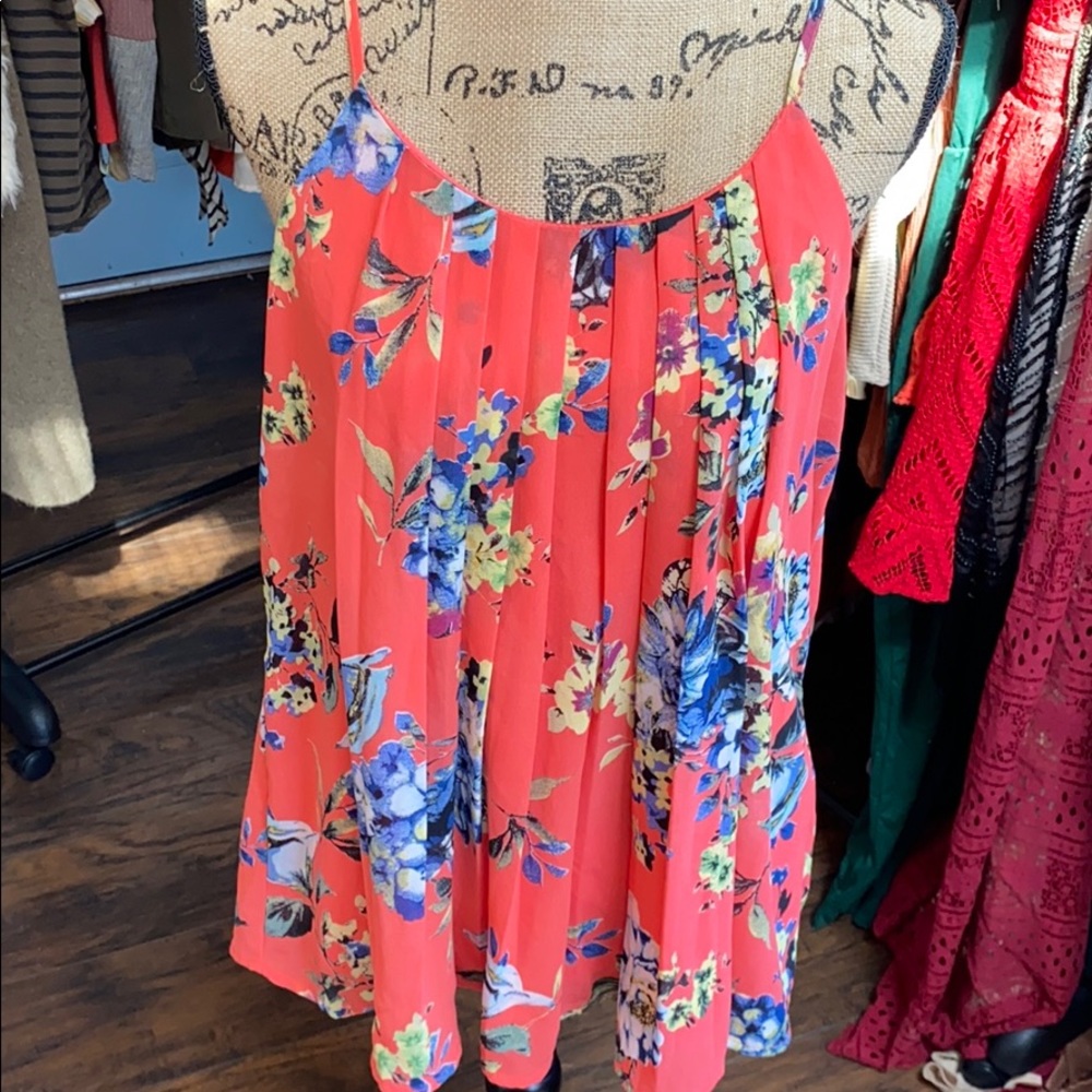Flowered tank